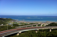 沖縄観光をブルースカイリゾートのトライクでレンタカーよりも楽しく開放感と爽快感を体験して下さい！