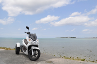 レンタカーよりも楽しいブルースカイリゾートのレンタルトライクで沖縄観光を！